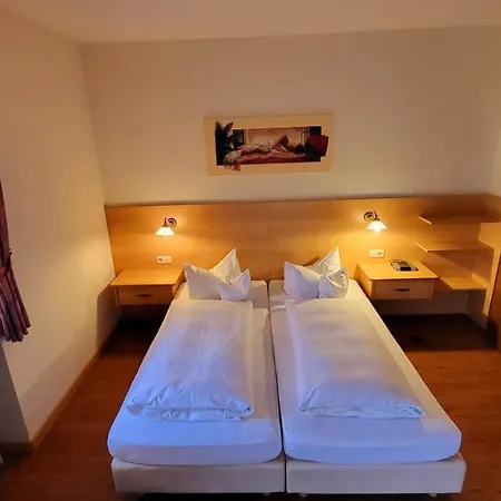 La Ristorante Pizzeria Garni 3*