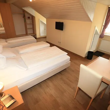 Bed & Breakfast La Ristorante Pizzeria Garni Ohlstadt