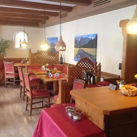 La Ristorante Pizzeria Garni
