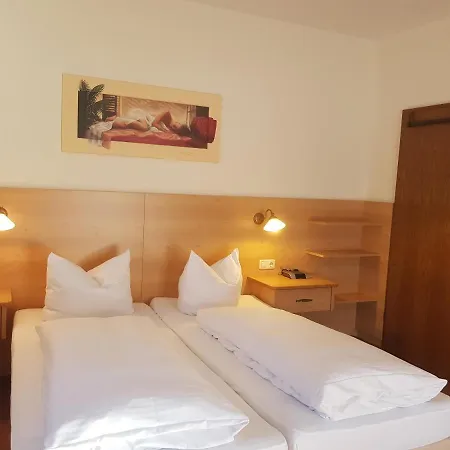 La Ristorante Pizzeria Garni Отель типа 