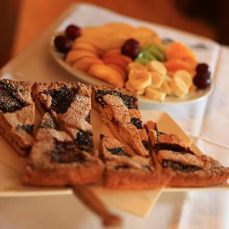 La Ristorante Pizzeria Garni 欧斯塔德