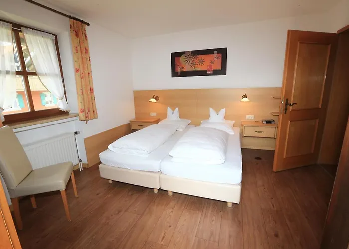 La Ristorante Pizzeria Garni Bed & Breakfast Ohlstadt