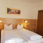 La Ristorante Pizzeria Garni Bed & Breakfast