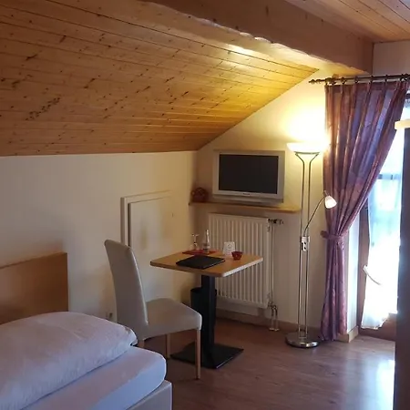 La Ristorante Pizzeria Garni Bed and Breakfast